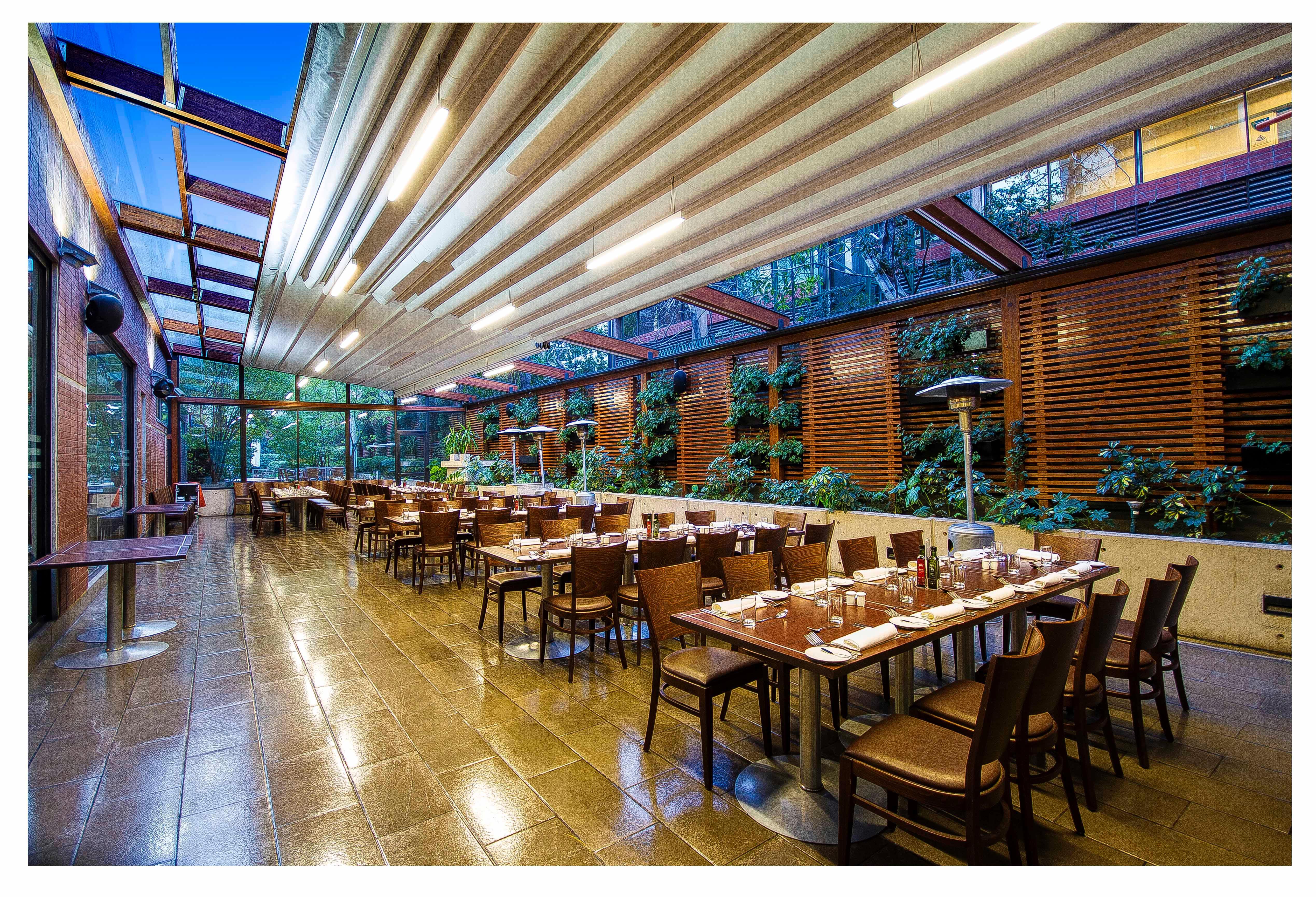 Pullman Santiago El Bosque Hotel Kültér fotó The restaurant
